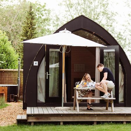 Pod Huisje Met Hottub Dokkum Εξωτερικό φωτογραφία