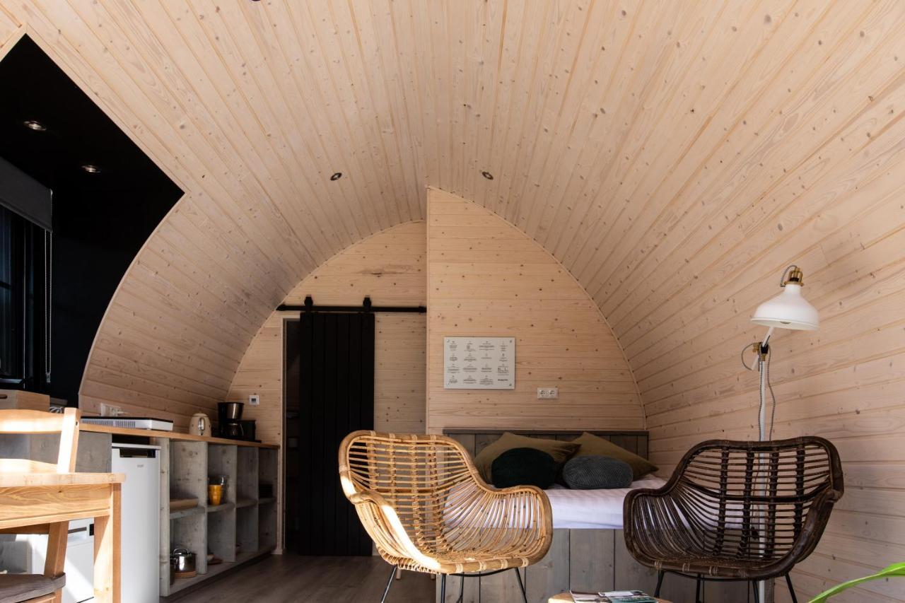Pod Huisje Met Hottub Dokkum Εξωτερικό φωτογραφία