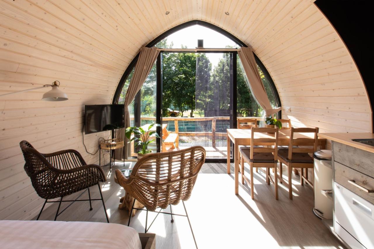 Pod Huisje Met Hottub Dokkum Εξωτερικό φωτογραφία