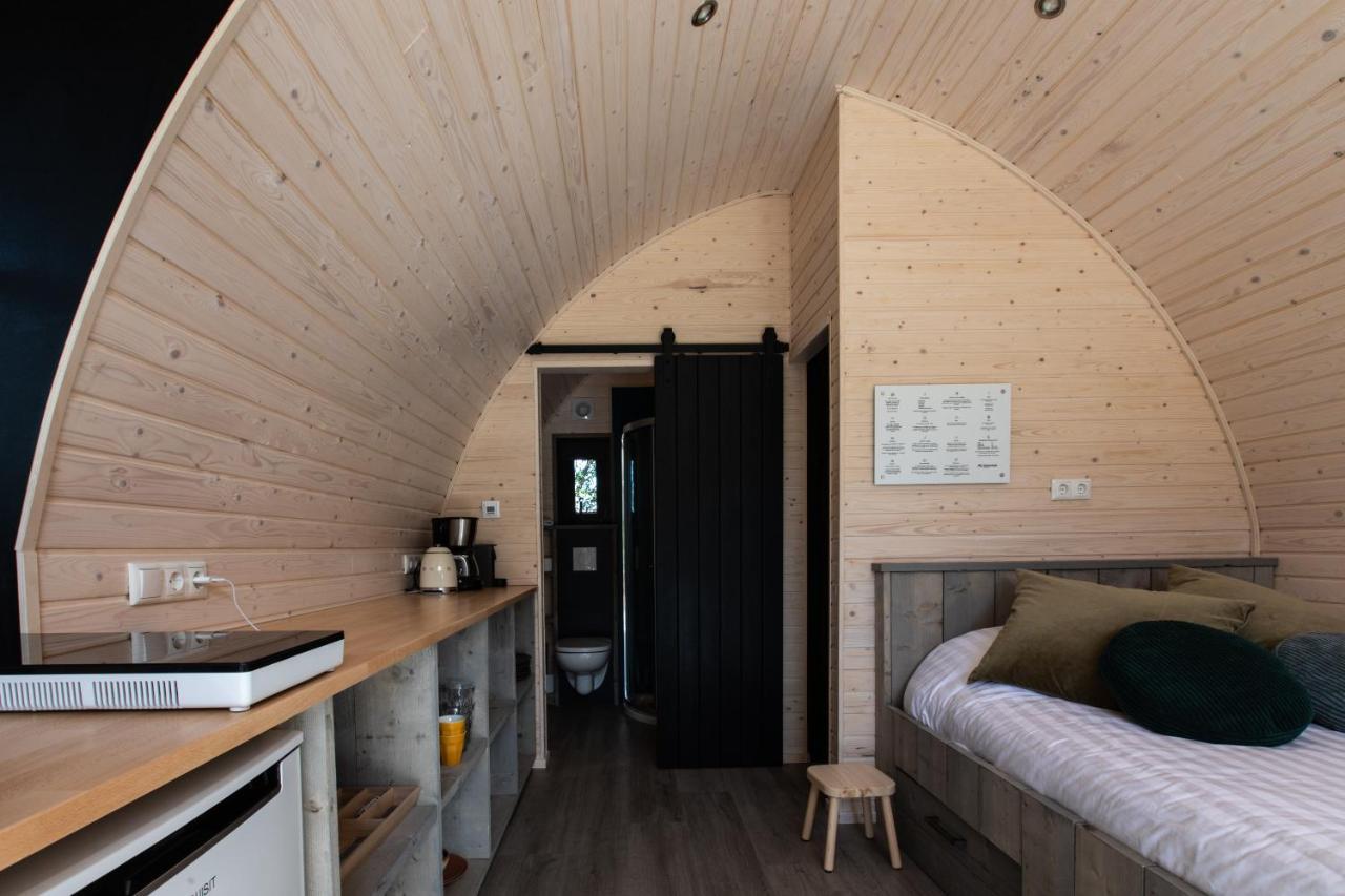 Pod Huisje Met Hottub Dokkum Εξωτερικό φωτογραφία